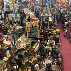 Tibetan Arts & Crafts - Inside the store