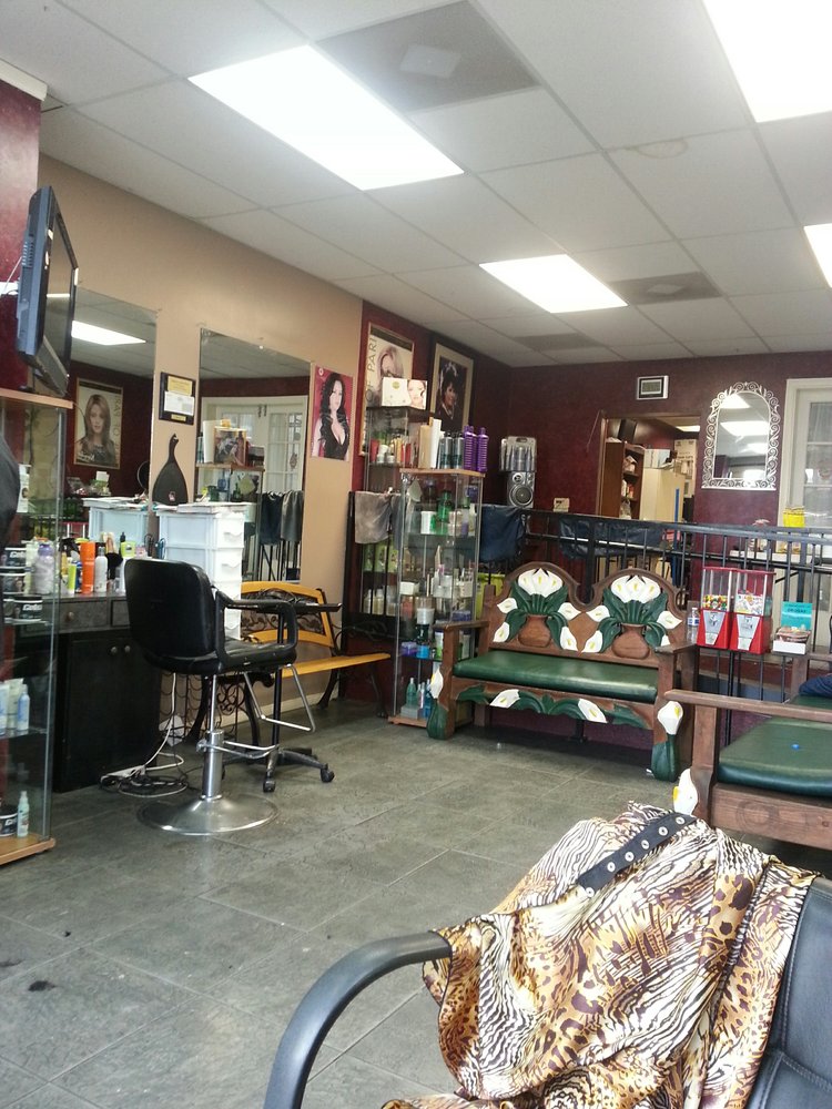 AVINA’S BEAUTY SALON 4911 Huntington Dr N, Los Angeles, California