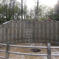 Park Słowackiego - Przed majówką - właśnie (prawie) uruchomiona fontanna kulista