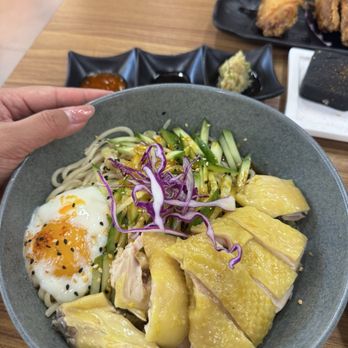 Nandao Rice & Noodle - Scallion oil noodle with Hainan chicken - Pan Asian Near Me - Monterey Park, California Nandao Rice & Noodle - Scallion oil noodle with Hainan chicken - Pan Asian Near Me - Monterey Park, California