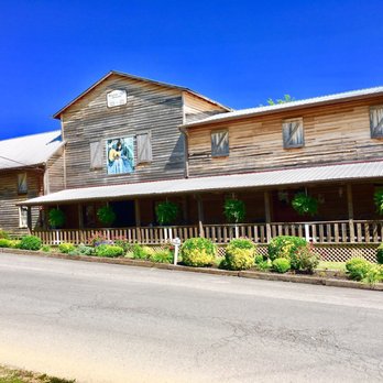 Loretta Lynn Ranch & Campground - Campgrounds Near Me - Hurricane Mills, Tennessee