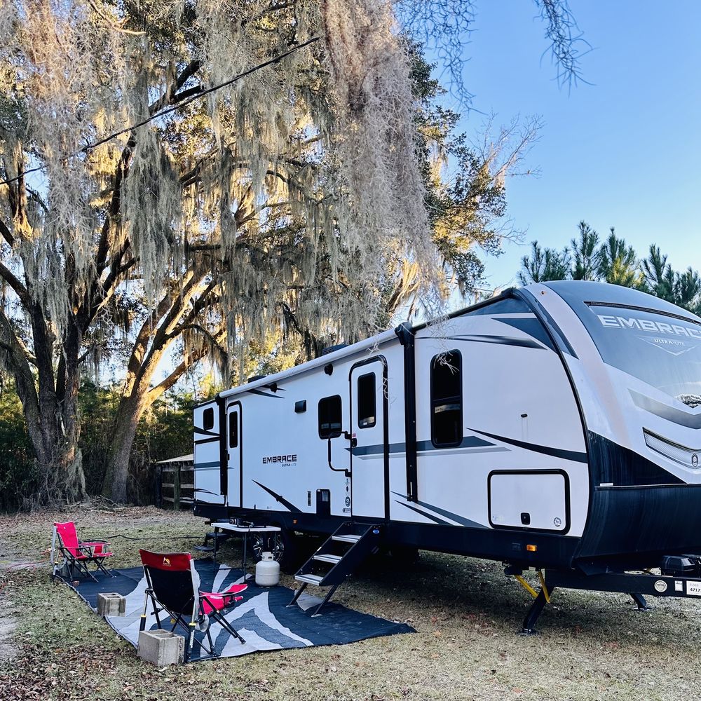 Get Rolling RV Rentals - RV Rental Near Me