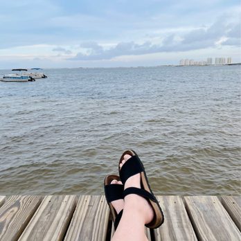 Best Western Navarre Waterfront - Just chillin' with a rum punch and watching the water lap at the seawall - Hotels Near Me - Navarre, Florida Best Western Navarre Waterfront - Just chillin' with a rum punch and watching the water lap at the seawall - Hotels Near Me - Navarre, Florida