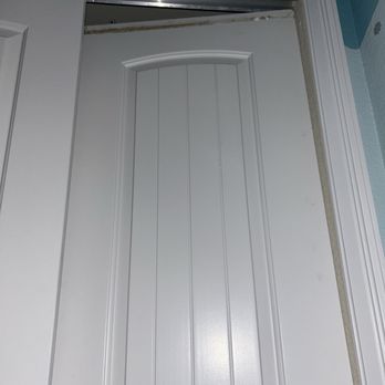 Plus Vacation Homes - Closet door in frozen bedroom is broken - Vacation Rental Agents Near Me - Orlando, Florida Plus Vacation Homes - Closet door in frozen bedroom is broken - Vacation Rental Agents Near Me - Orlando, Florida