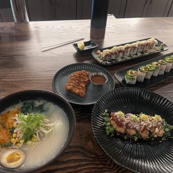 Maru WeHo - Tonkatsu Ramen, crispy rice, play boy and Baja Fresh - Sushi Bars Near Me - Nashville, Tennessee