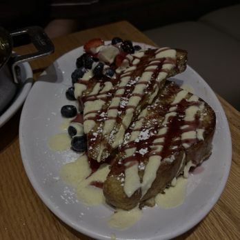 Wildberry Pancakes and Cafe - French toast wildberry - Pancakes Near Me - Chicago, Illinois Wildberry Pancakes and Cafe - French toast wildberry - Pancakes Near Me - Chicago, Illinois