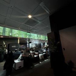 Lufthansa Business Lounge Non-Schengen