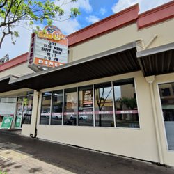Big City Diner has several locations on O'ahu, including this one at Waialae Plaza