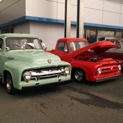 Gerry Raymond Chevrolet of Fairmont - Antique Car Show