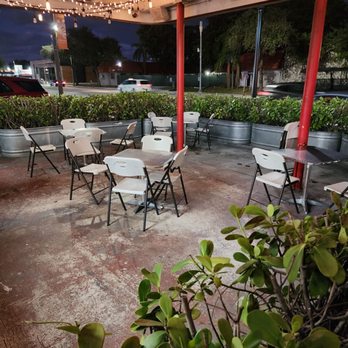 Joe's Old School Pizza - Pizza Near Me - Hollywood, Florida