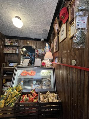 Regina's Grocery - Mulberry by null