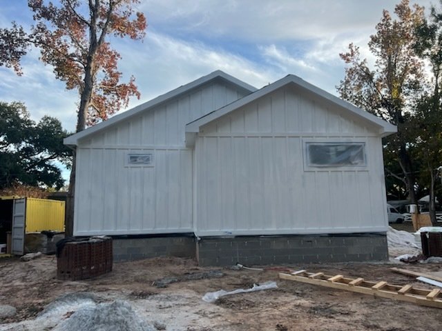 Slide of Ginez Construction