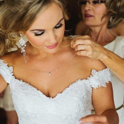 Pretty Up Makeup & Airbrush Tanning - Beautiful mother and daughter moment!