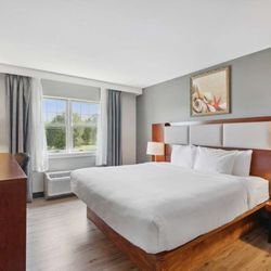 Ramada by Wyndham Saco/Old Orchard Beach Area - Guest room