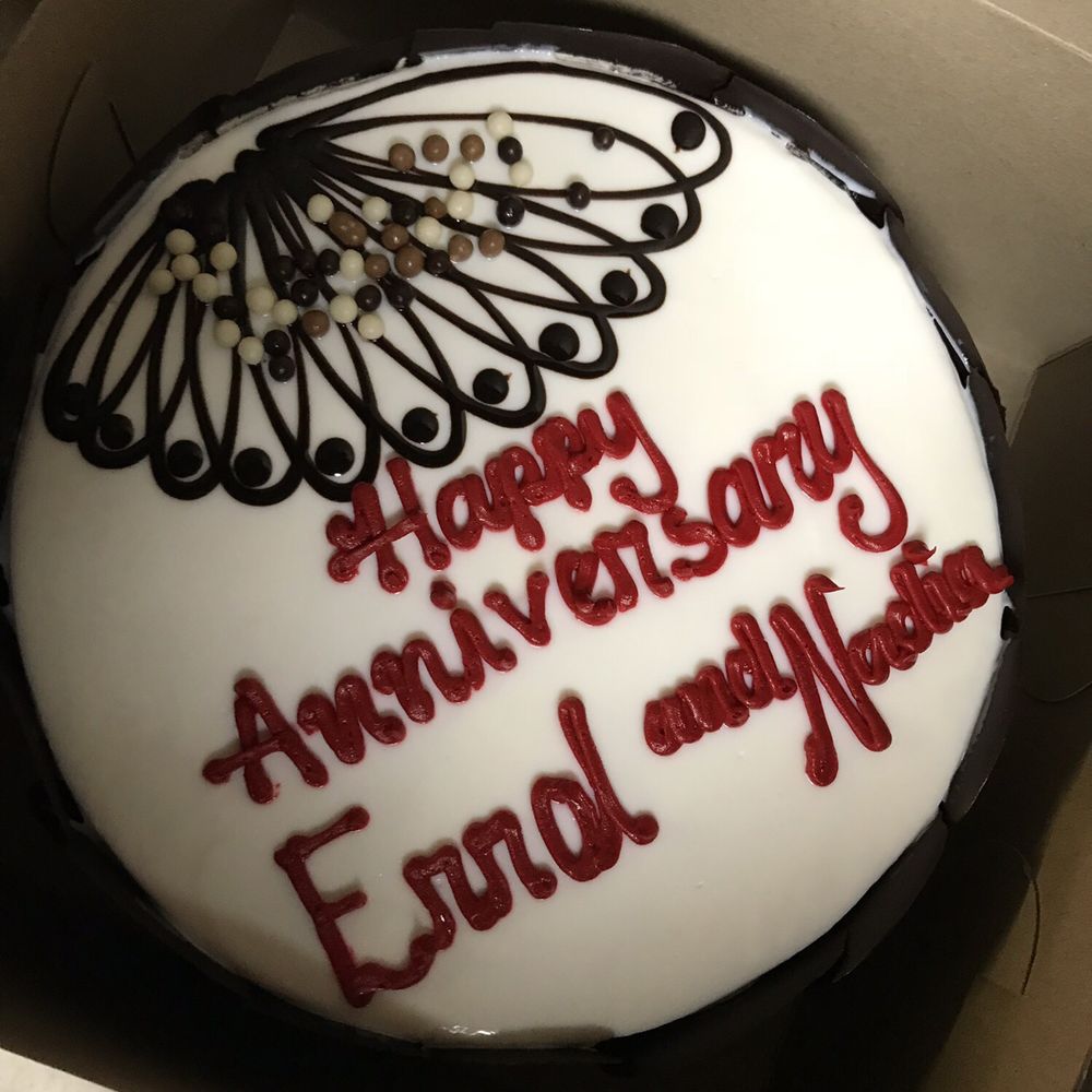 Lulu's Bakery - Bakeries Near Me - Fresh Meadows, New York