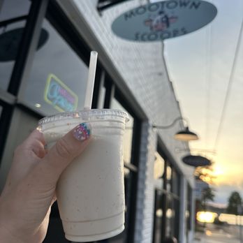 Mootown Scoops - Toasted coconut milkshake - Ice Cream & Frozen Yogurt Near Me - Lakeland, Florida Mootown Scoops - Toasted coconut milkshake - Ice Cream & Frozen Yogurt Near Me - Lakeland, Florida