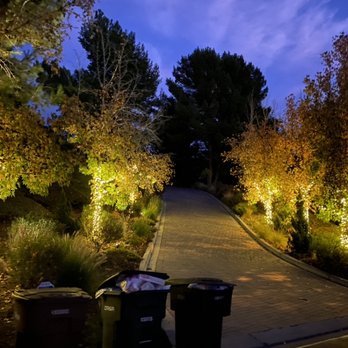 Mauricio's Christmas lights - Holiday Decorating Services Near Me Mauricio's Christmas lights - Holiday Decorating Services Near Me
