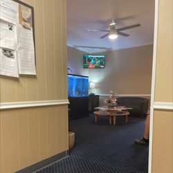 Hosmer Keith DR - Waiting area