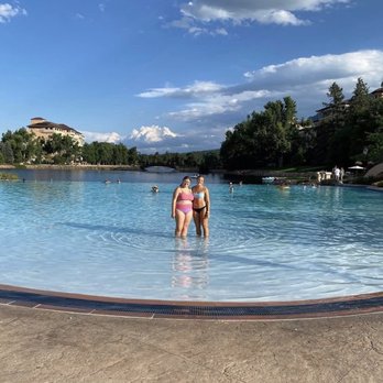 The Broadmoor - Infinity pool - Resorts Near Me - Colorado Springs, Colorado The Broadmoor - Infinity pool - Resorts Near Me - Colorado Springs, Colorado