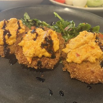 The Dan - Fried green tomatoes with pimento cheese - Cocktail Bars Near Me - Tampa Bay, Florida The Dan - Fried green tomatoes with pimento cheese - Cocktail Bars Near Me - Tampa Bay, Florida