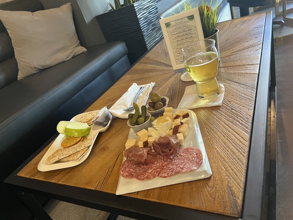 CraftHaus Arts District - Photo 3