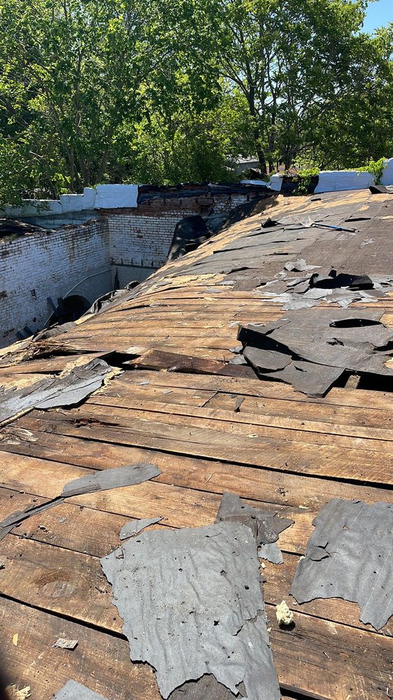 Slide of Speagle's Roofing & Construction