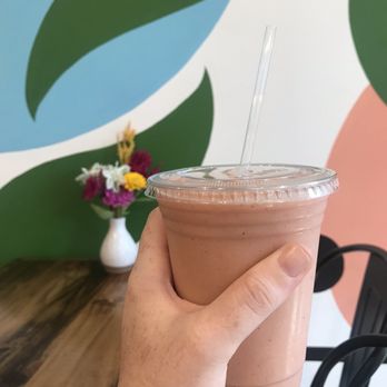 Farm To Toast - Passion fruit smoothie - Juice Bars & Smoothies Near Me - Dublin, Pennsylvania