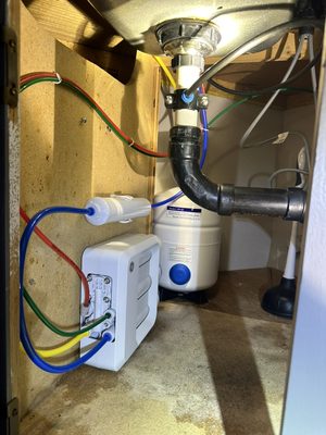 Pure Water Machine Installation - Water system installation Pure Water Machine Installation - Water system installation