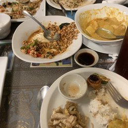 Spicy-sour Chicken Soup