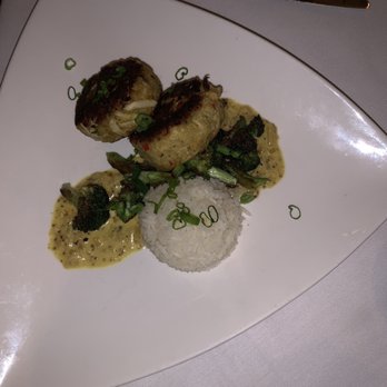 City Kitchen - Crab Cake Meal - New American Near Me - Beaufort, North Carolina City Kitchen - Crab Cake Meal - New American Near Me - Beaufort, North Carolina