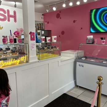 Crush Cookie Bar - Ice Cream & Frozen Yogurt Near Me - Englewood, New Jersey Crush Cookie Bar - Ice Cream & Frozen Yogurt Near Me - Englewood, New Jersey