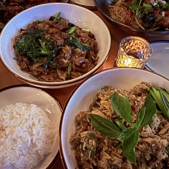 Dara - Thai Near Me - Philadelphia, Pennsylvania