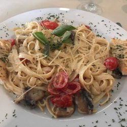 Lime Street Cafe - Fettuccine Alfredo...delicious!!!