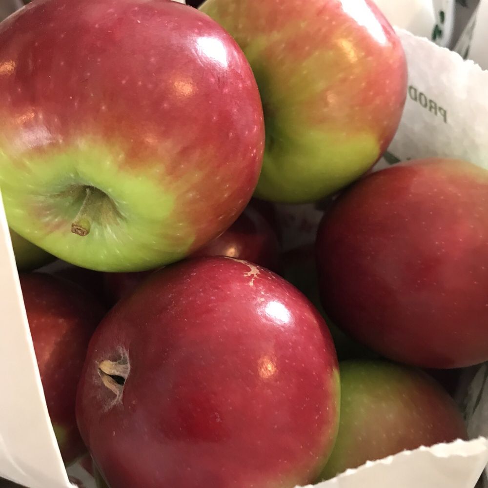 Roe Orchards - Summer Macs - $4.50/bag - Fruits & Veggies Near Me - Chester, New York