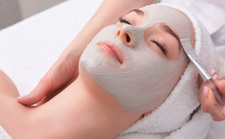 Facials - Facials - Your Beauty Journey
REVEAL YOUR TRUE GLAMOUR WITH MY EXPERTISE Facials - Facials - Your Beauty Journey
REVEAL YOUR TRUE GLAMOUR WITH MY EXPERTISE
