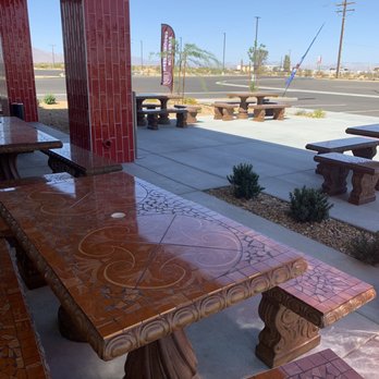 Circle K - outdoor picnic table - Convenience Stores Near Me - Newberry Springs, California Circle K - outdoor picnic table - Convenience Stores Near Me - Newberry Springs, California