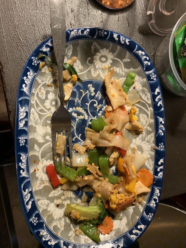 Food from Spoonful Thai Bistro