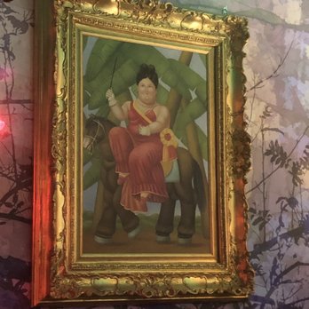 Niji Cafè - Lots of these types of Fernando Botero art - Cocktail Bars Near Me - Rome, RM