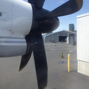 Porter Airlines - Just before take off! - Airlines Near Me - Toronto, Ontario