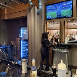 The Brook Kitchen & Bar - Bar area