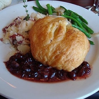 Tilton Inn - Pastry Baked Chicken - Hotels Near Me - Tilton, New Hampshire Tilton Inn - Pastry Baked Chicken - Hotels Near Me - Tilton, New Hampshire