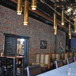 Atlantic & Pacific Pub