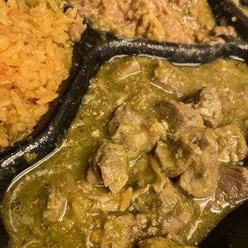 Chapala Taqueria y Mariscos - Chile Verde plate! Mmm.. mmmm.. Nice spicy flavor the way it should be! - Mexican Near Me - Gilroy, California Chapala Taqueria y Mariscos - Chile Verde plate! Mmm.. mmmm.. Nice spicy flavor the way it should be! - Mexican Near Me - Gilroy, California