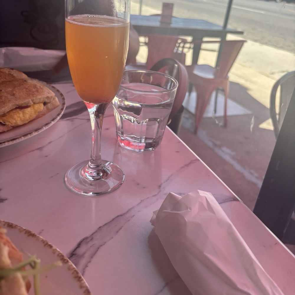 Eat This Cafe - Mimosa - Breakfast & Brunch Near Me - Los Angeles, California Eat This Cafe - Mimosa - Breakfast & Brunch Near Me - Los Angeles, California