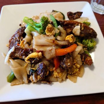 Sukho Thai Cuisine - Duck Basil and Pad Kee Mow - Thai Near Me - Palatine, Illinois