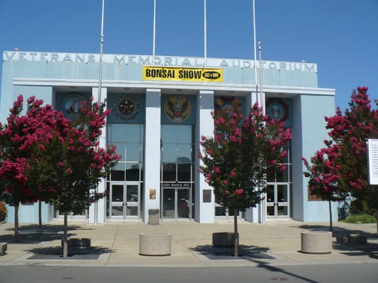 Santa Rosa Veterans Memorial Building by null