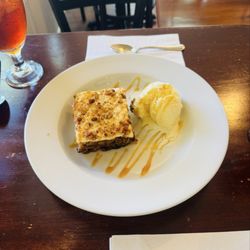 Castroville Cafe - Carrot Cake w/Ice Cream