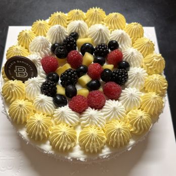 Paris Baguette - Our gorgeous mango cake - Bakeries Near Me - Santa Rosa, California Paris Baguette - Our gorgeous mango cake - Bakeries Near Me - Santa Rosa, California