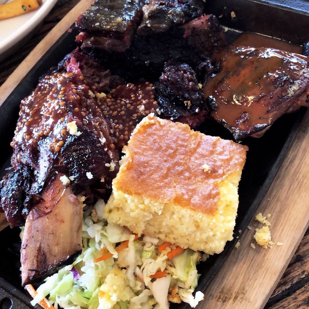 Avery Brewing - Bbq plate - Breweries Near Me - Boulder, Colorado Avery Brewing - Bbq plate - Breweries Near Me - Boulder, Colorado