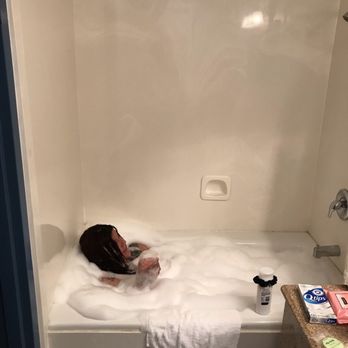 Bumbleberry Inn - The bath tub was pleasant - Hotels Near Me - Springdale, Utah